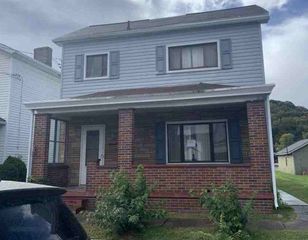 1540 Virginia Ave, Monaca, PA 15061