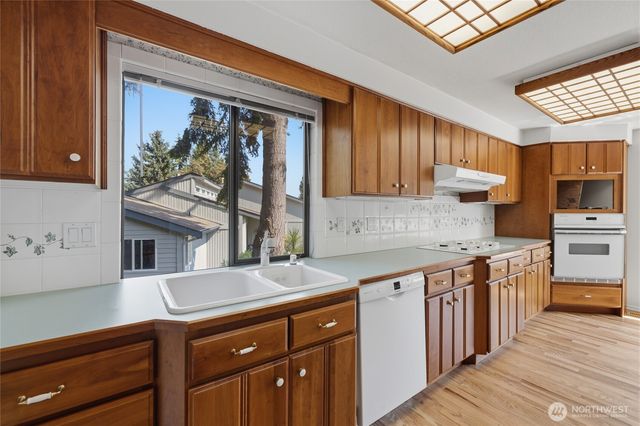 31423 42nd Place SW, Federal Way, WA 98023