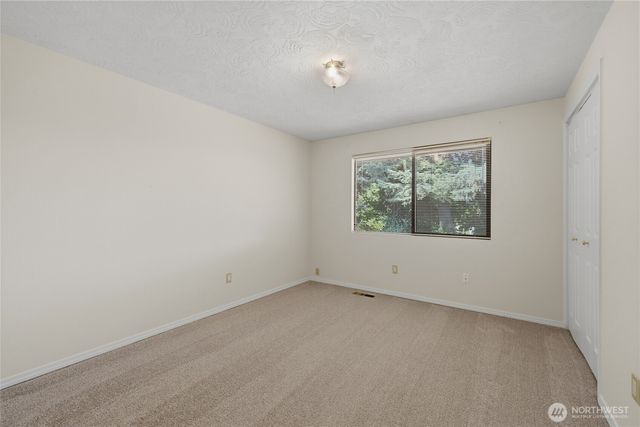 31423 42nd Place SW, Federal Way, WA 98023