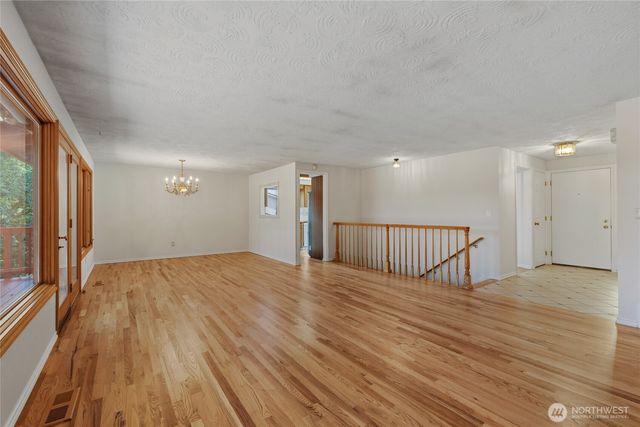 31423 42nd Place SW, Federal Way, WA 98023