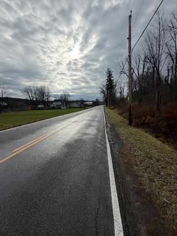 Hall Center Road, Marion, NY 14568