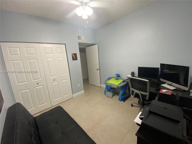 8806 SW 130th Court 102, Miami, FL 33186