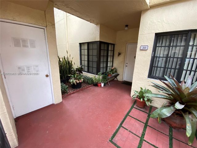 8806 SW 130th Court 102, Miami, FL 33186