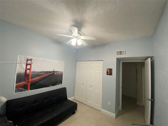 8806 SW 130th Court 102, Miami, FL 33186