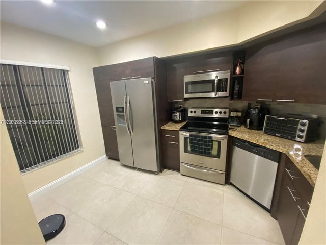 8806 SW 130th Court 102, Miami, FL 33186