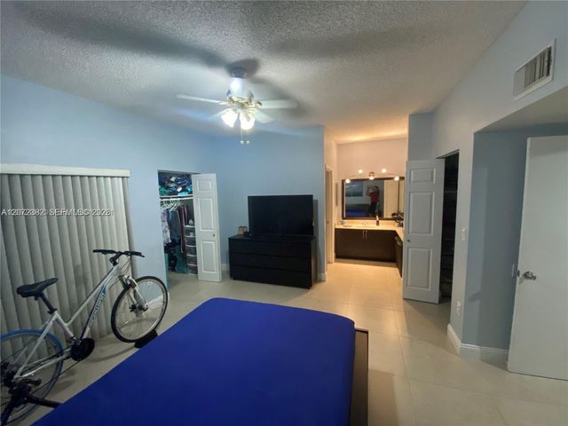 8806 SW 130th Court 102, Miami, FL 33186