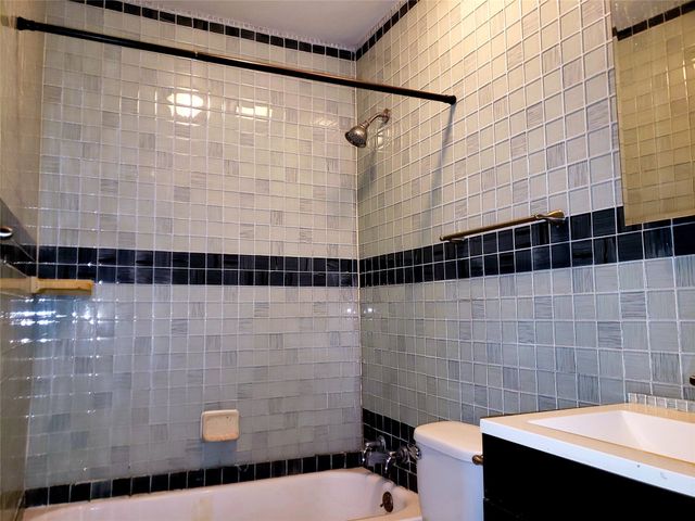 6038 Victor Street, Dallas, TX 75214