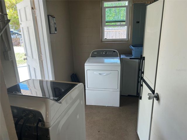 8000 54TH STREET N, Pinellas Park, FL 33781