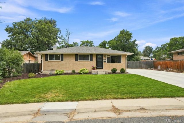 3104 W Pimlico Drive, Englewood, CO 80110