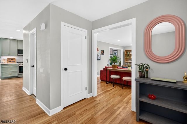 17 Forest Ln, Green Brook Twp., NJ 08812