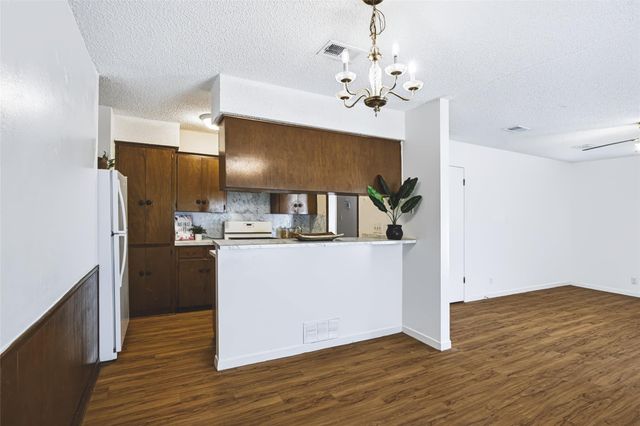 4713 Sagebrush TRL B, Austin, TX 78745
