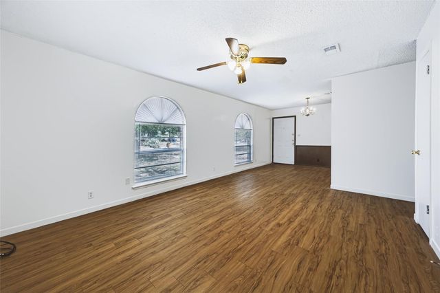 4713 Sagebrush TRL B, Austin, TX 78745