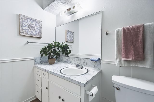 4713 Sagebrush TRL B, Austin, TX 78745