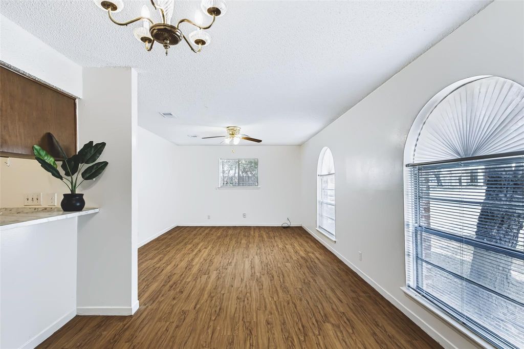 4713 Sagebrush TRL B, Austin, TX 78745