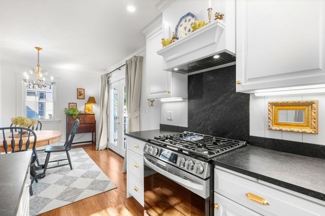 37 Arborway Dr, Braintree, MA 02184