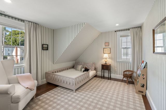 37 Arborway Dr, Braintree, MA 02184