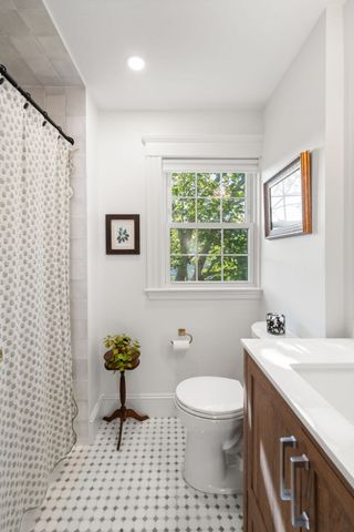 37 Arborway Dr, Braintree, MA 02184