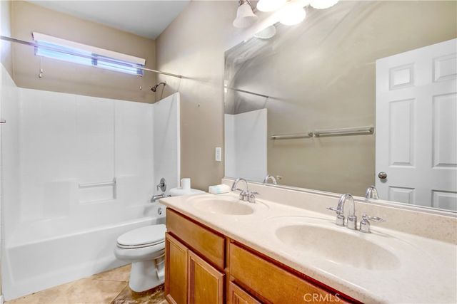 41031 Crimson Pillar, Lake Elsinore, CA 92532