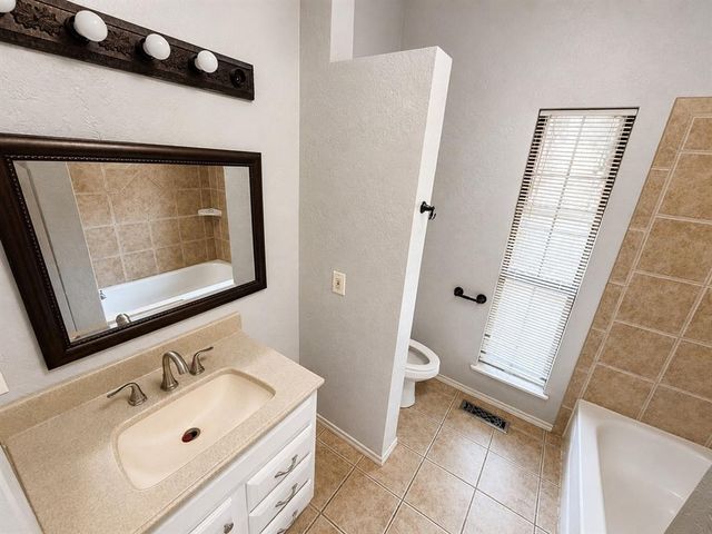 526 Clover Road, Oklahoma City, OK 73160