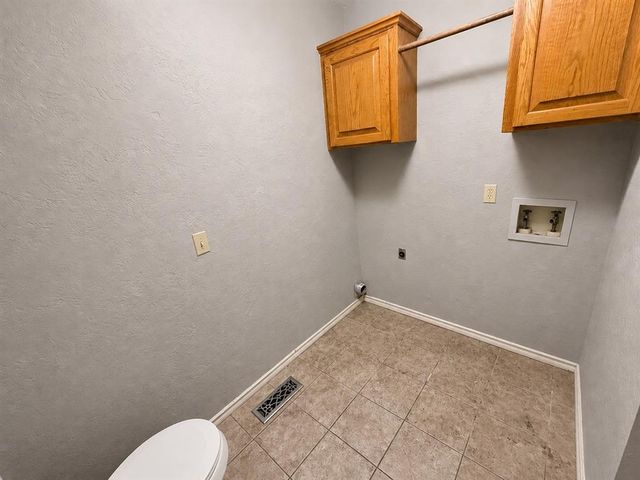 526 Clover Road, Oklahoma City, OK 73160