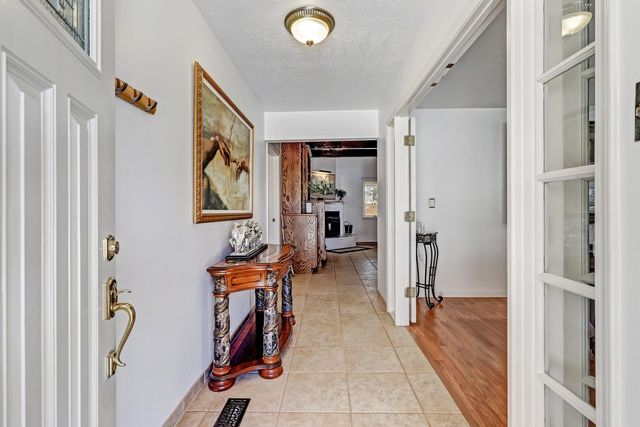 3400 Avenida Charada NW, Albuquerque, NM 87107