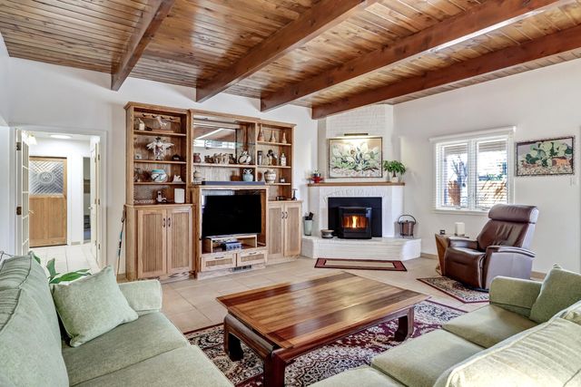 3400 Avenida Charada NW, Albuquerque, NM 87107