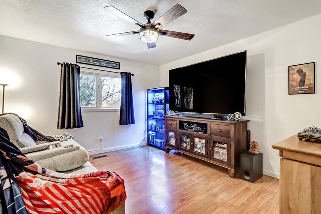 3400 Avenida Charada NW, Albuquerque, NM 87107