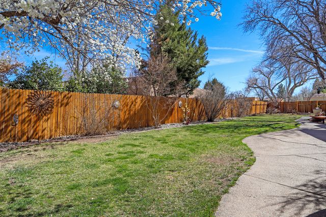 3400 Avenida Charada NW, Albuquerque, NM 87107