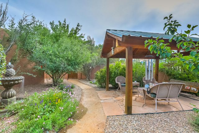 3400 Avenida Charada NW, Albuquerque, NM 87107