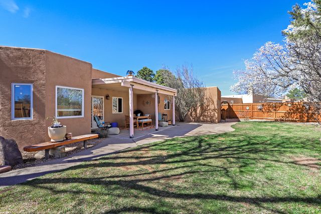 3400 Avenida Charada NW, Albuquerque, NM 87107