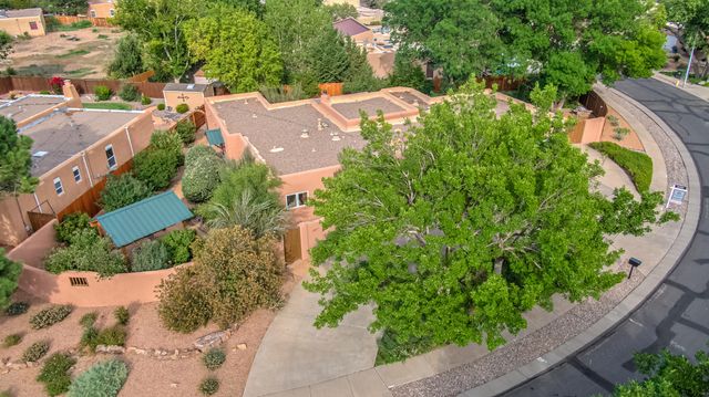 3400 Avenida Charada NW, Albuquerque, NM 87107