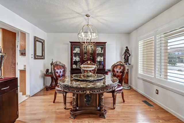 3400 Avenida Charada NW, Albuquerque, NM 87107