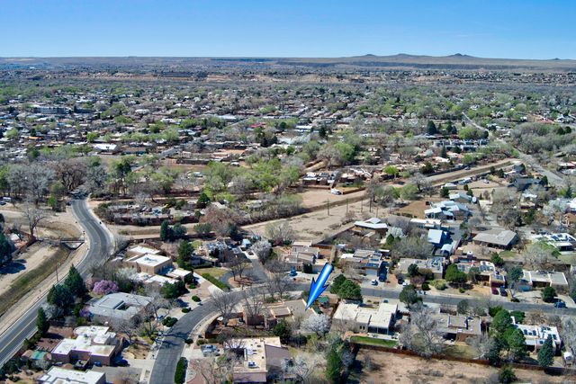 3400 Avenida Charada NW, Albuquerque, NM 87107