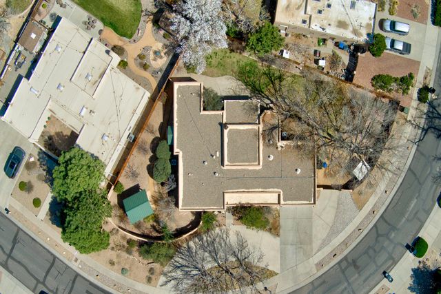 3400 Avenida Charada NW, Albuquerque, NM 87107