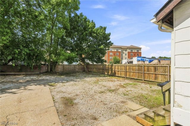 372 Kling Street, Akron, OH 44311