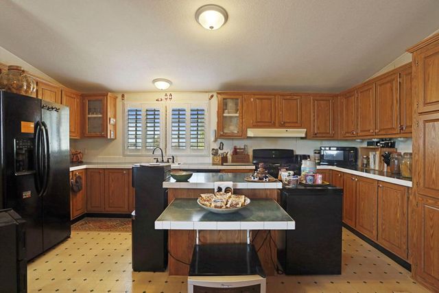 580 W Bowman Rd, French Camp, CA 95231