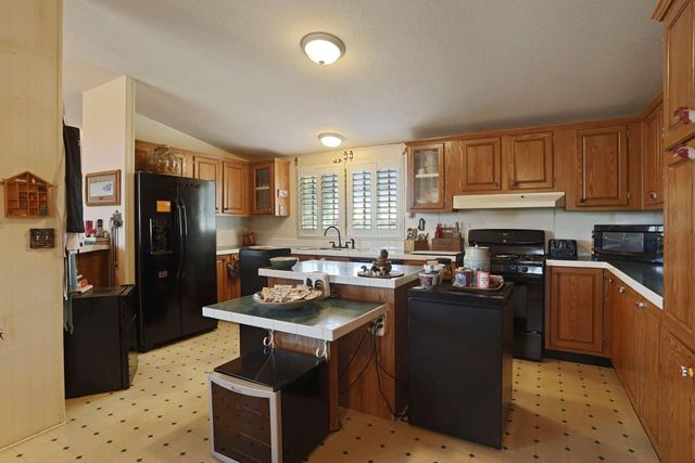 580 W Bowman Rd, French Camp, CA 95231