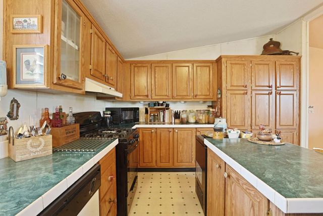 580 W Bowman Rd, French Camp, CA 95231