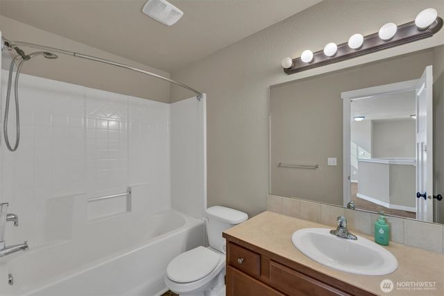 5003 Madison Heights Court SE, Olympia, WA 98501