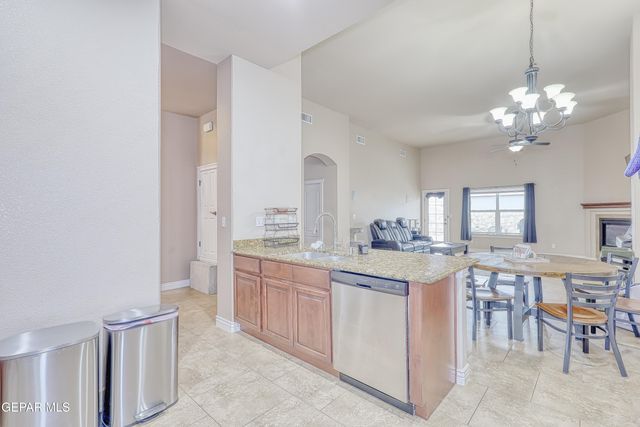 5448 MANUEL GAMEROS Drive, El Paso, TX 79934