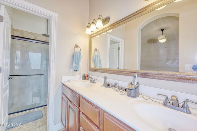 5448 MANUEL GAMEROS Drive, El Paso, TX 79934