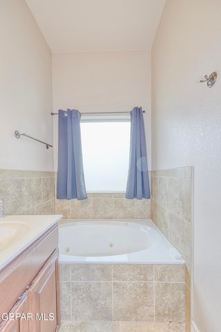 5448 MANUEL GAMEROS Drive, El Paso, TX 79934