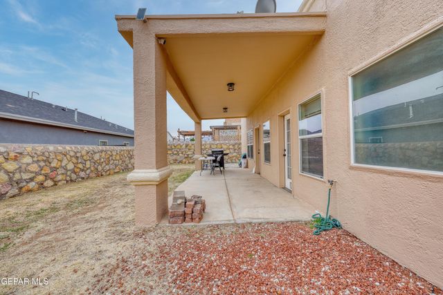 5448 MANUEL GAMEROS Drive, El Paso, TX 79934