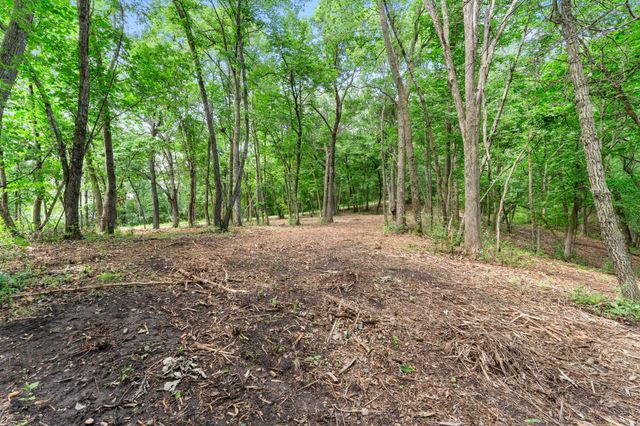 2xx Cove Road, Hudson, WI 54016
