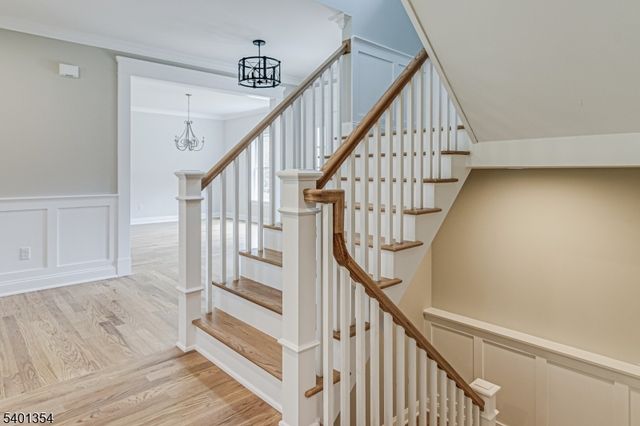 4 Harlow Pointe Cove, Green Brook Twp., NJ 08812