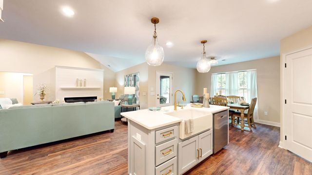 3 Ramblewood Lane, Wedgefield, SC 29168