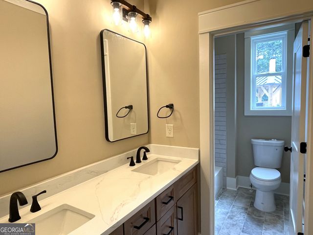 500 Mill Farm Ln, Monroe, GA 30655