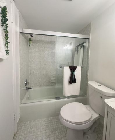 1502 S Lakeside Drive 410, Lake Worth Beach, FL 33460