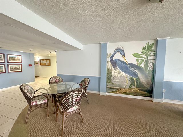1502 S Lakeside Drive 410, Lake Worth Beach, FL 33460