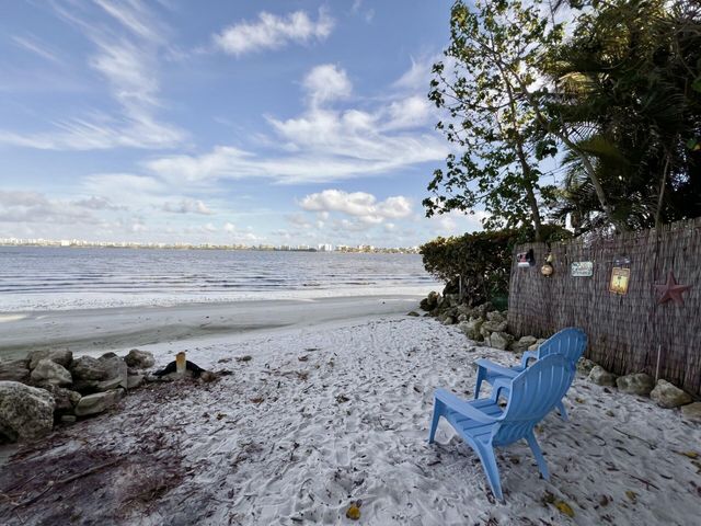 1502 S Lakeside Drive 410, Lake Worth Beach, FL 33460